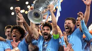 泰山队上海冬训一天两练，新内援唐创参与球队合练法兰克福公布本轮德甲首发，埃及前锋马尔穆什继续首发出场.